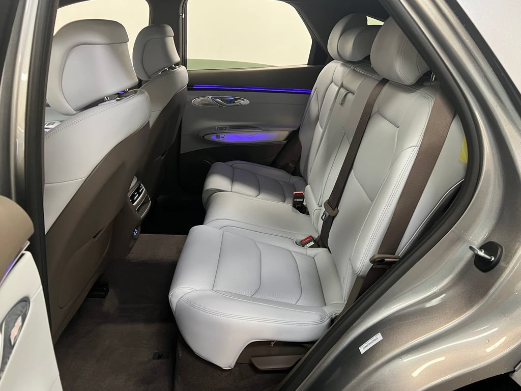 New 2027 Genesis GV70 2.5T Advanced AWD/4WD image 25