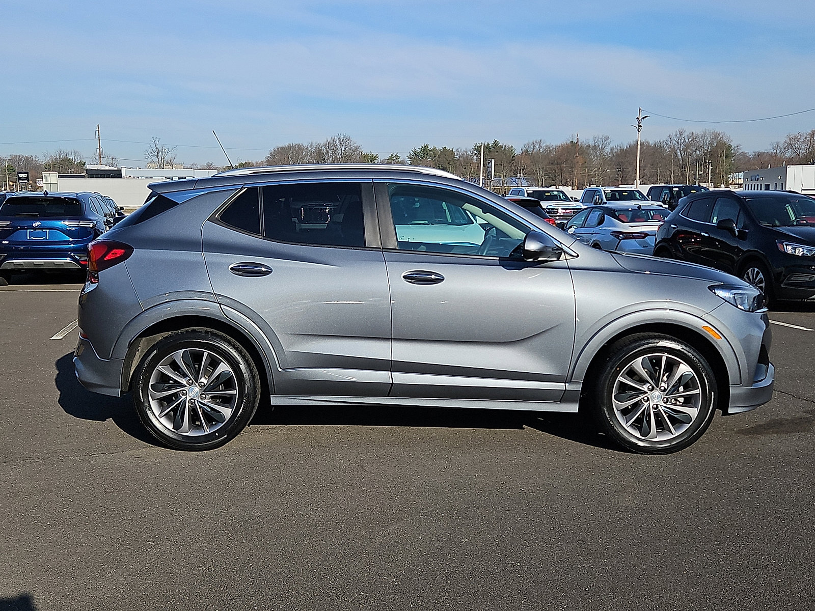 Certified 2021 Buick Encore GX Select w/ Advanced Technology Package image 7