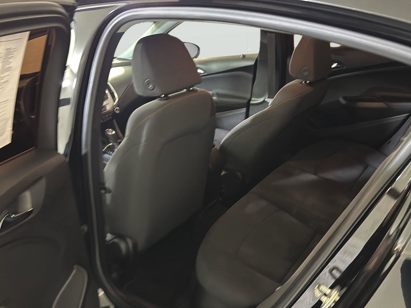 Used 2019 Chevrolet Cruze LS w/ LS Convenience Package FWD image 19