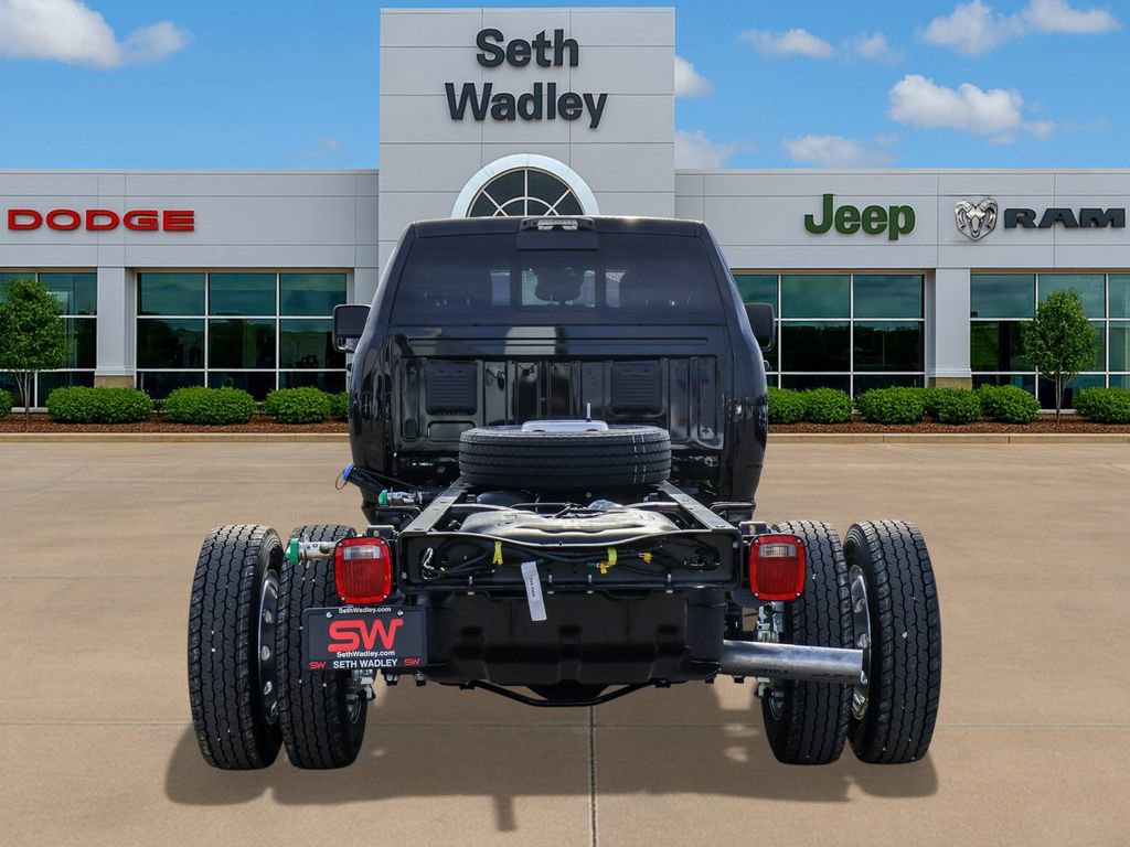 New 2026 RAM 5500 4x4 Crew Cab image 6