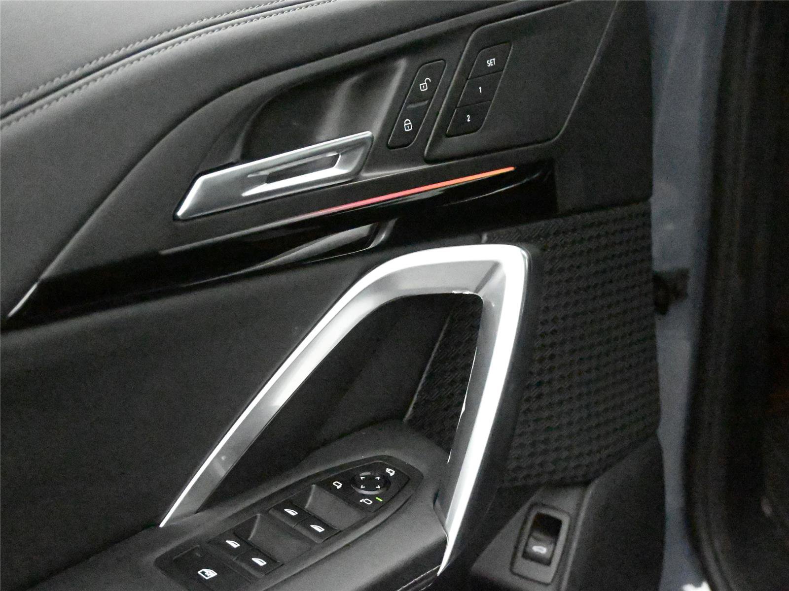 Used 2024 BMW X1 xDrive28i w/ Convenience Package image 7