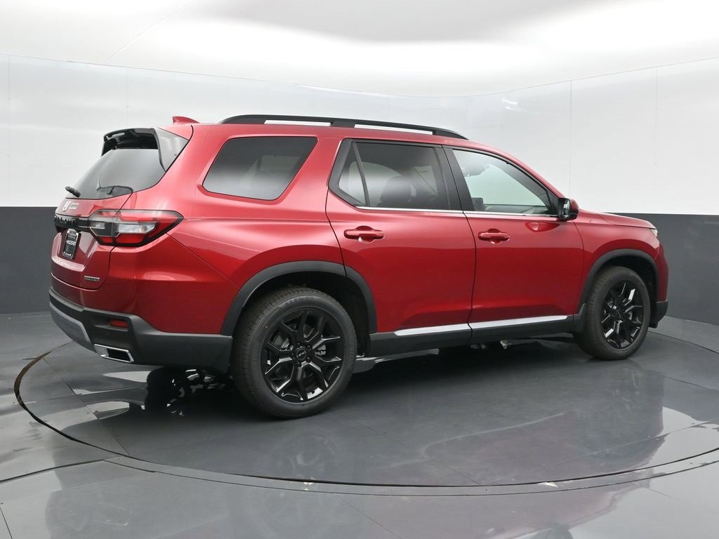 New 2025 Honda Pilot Touring image 22