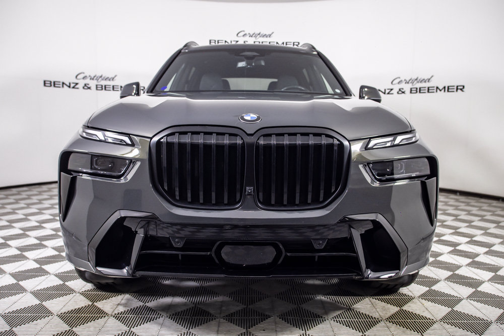 Used 2026 BMW X7 xDrive40i w/ M Sport Package AWD/4WD image 4