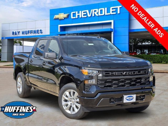 New 2026 Chevrolet Silverado 1500 Custom w/ LPO, Dark Essentials Package RWD image 1