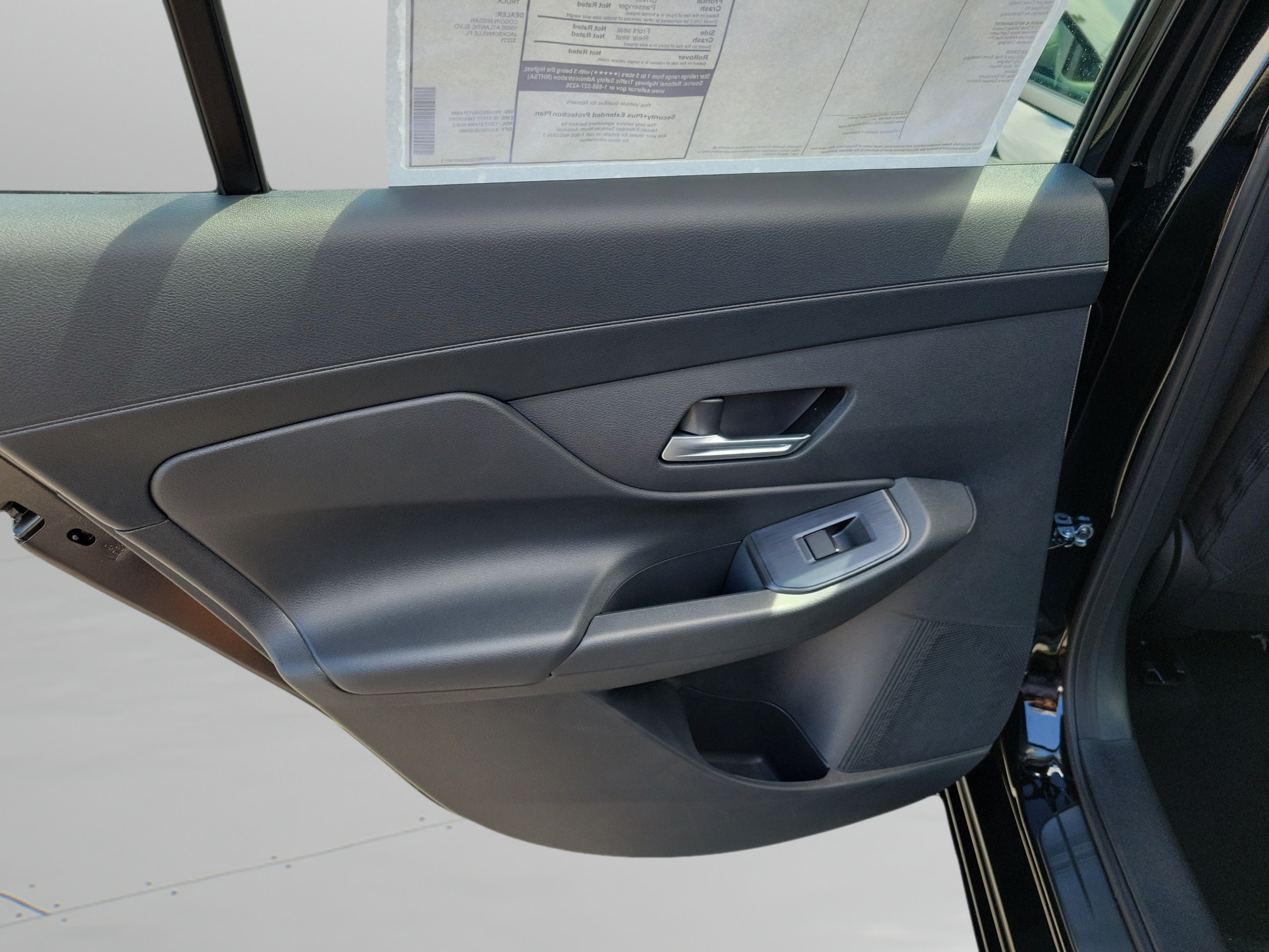 New 2027 Nissan Sentra SR w/ Floor Mat Package FWD image 9