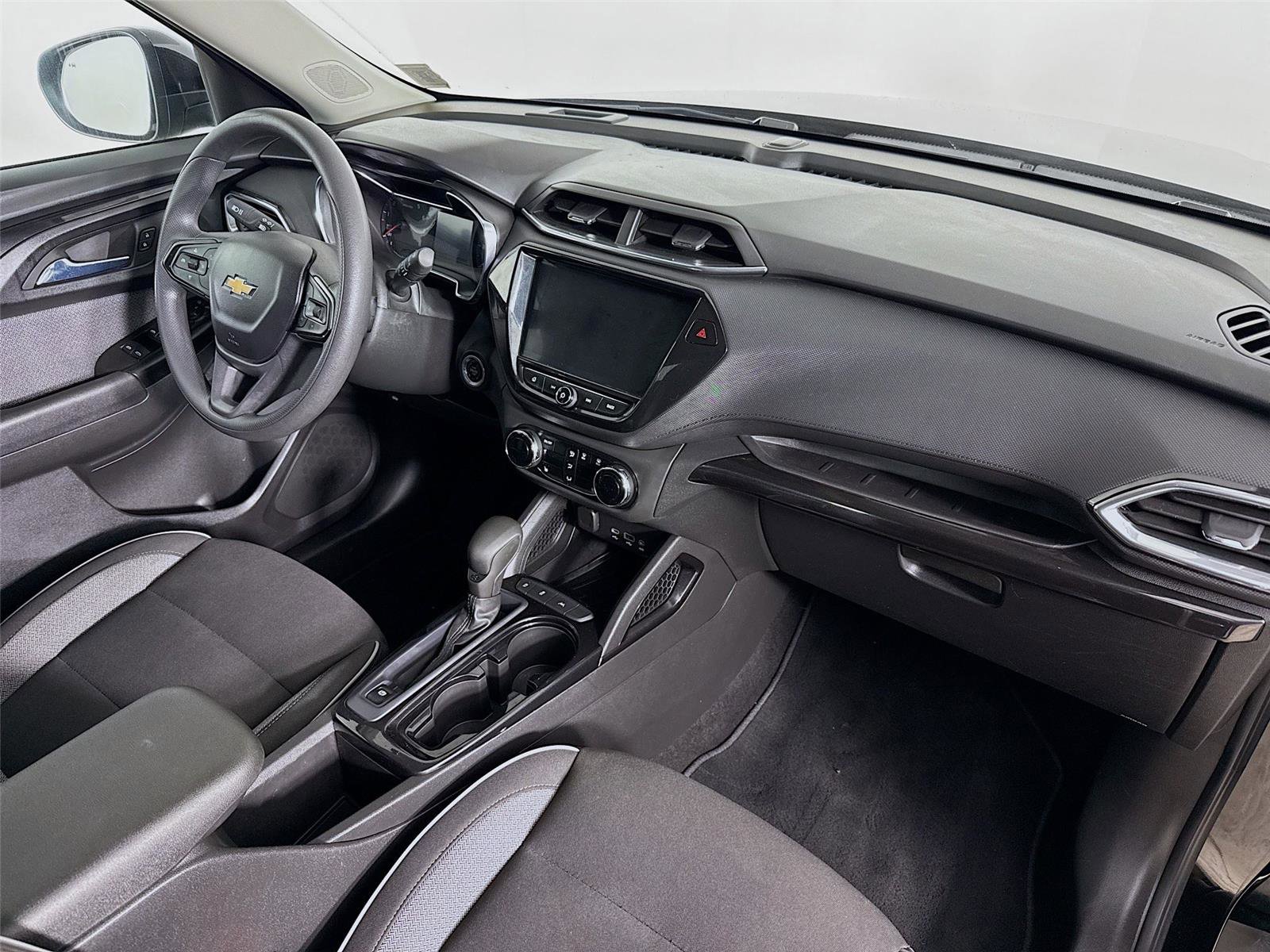 Used 2022 Chevrolet TrailBlazer LT w/ Convenience Package image 27