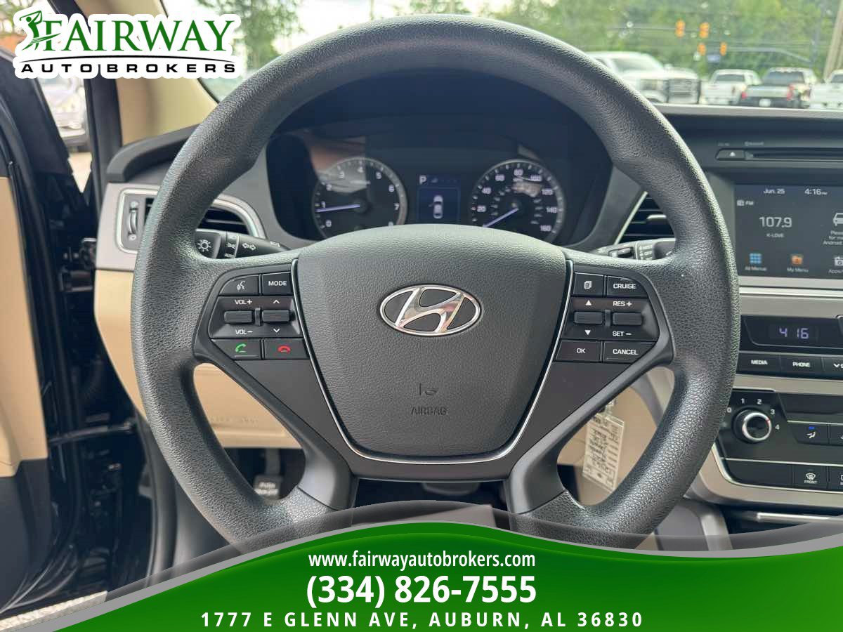 Used 2017 Hyundai Sonata SE FWD image 19