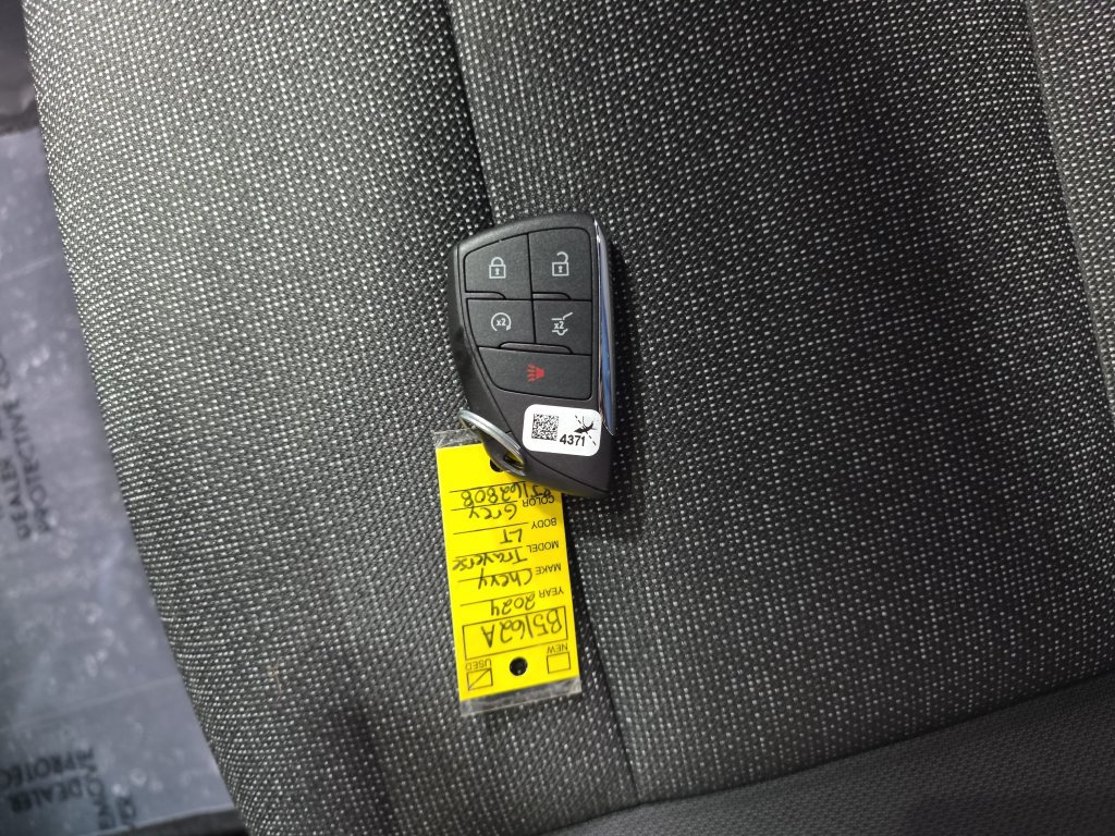 Used 2024 Chevrolet Traverse LT w/ LPO, Floor Liner Package AWD/4WD image 37