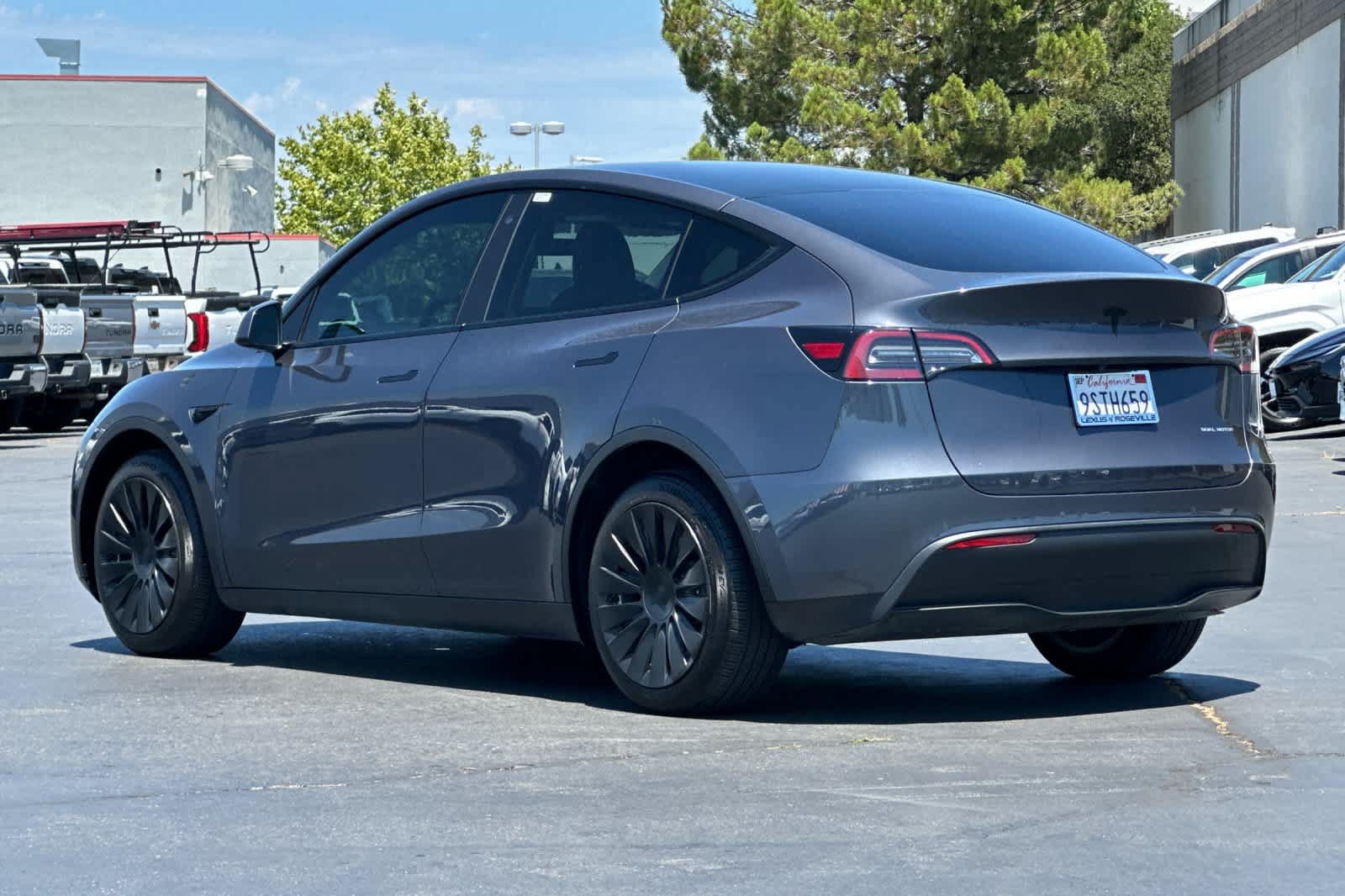 Used 2021 Tesla Model Y Long Range AWD/4WD image 7