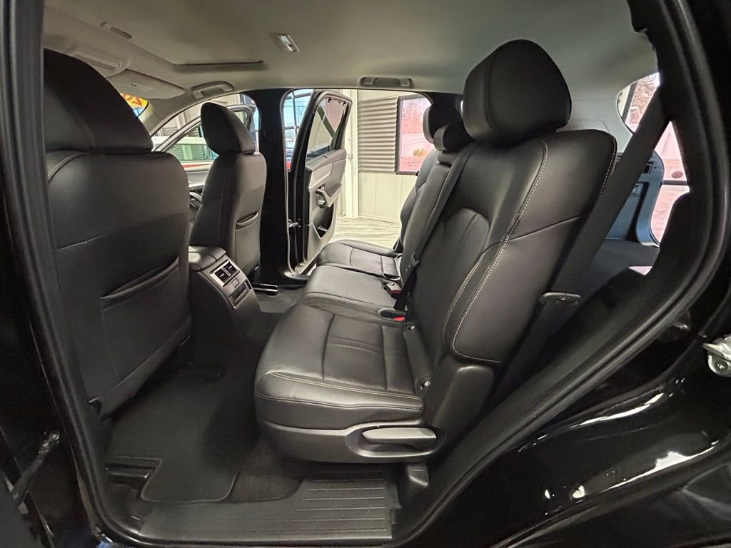 Used 2025 MAZDA CX-70 3.3 Turbo w/ Preferred Package image 50