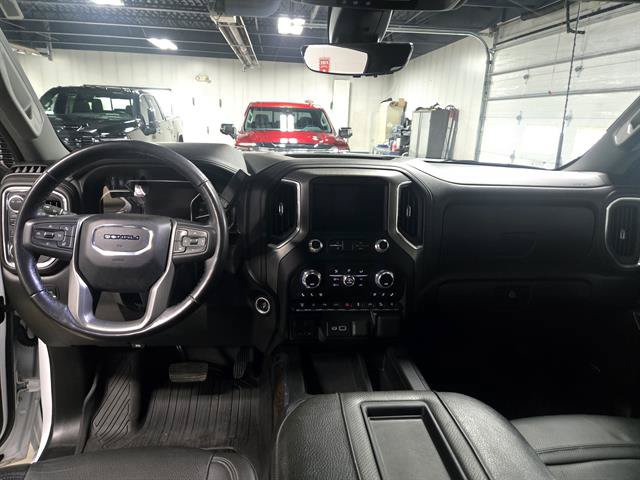 Certified 2022 GMC Sierra 3500 Denali w/ Denali Ultimate Package AWD/4WD image 17