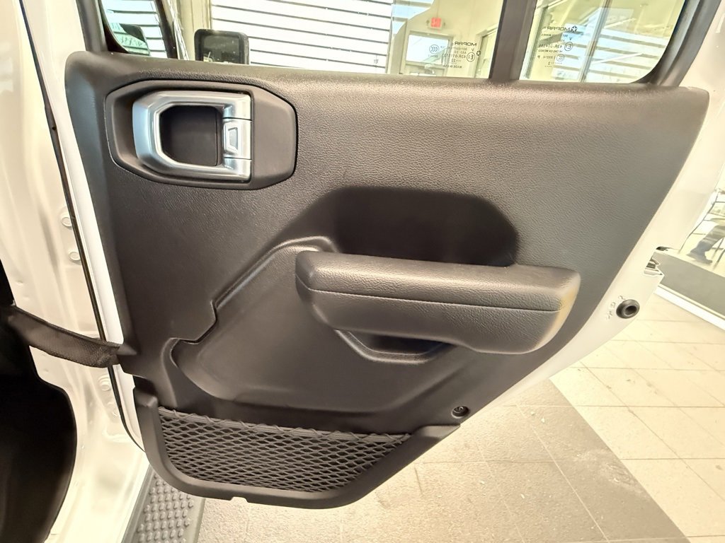 Certified 2022 Jeep Wrangler Unlimited Sport image 37