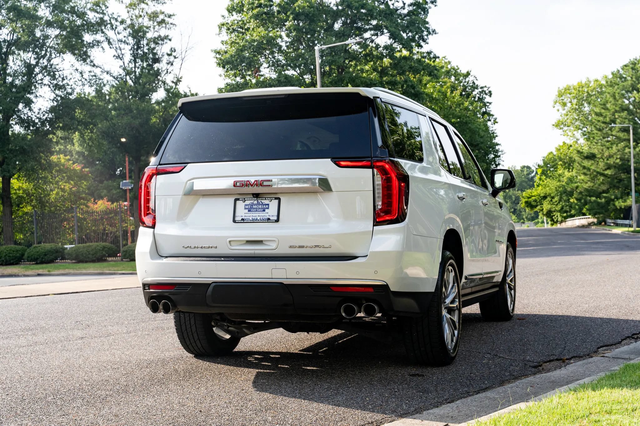 Used 2022 GMC Yukon Denali AWD/4WD image 6