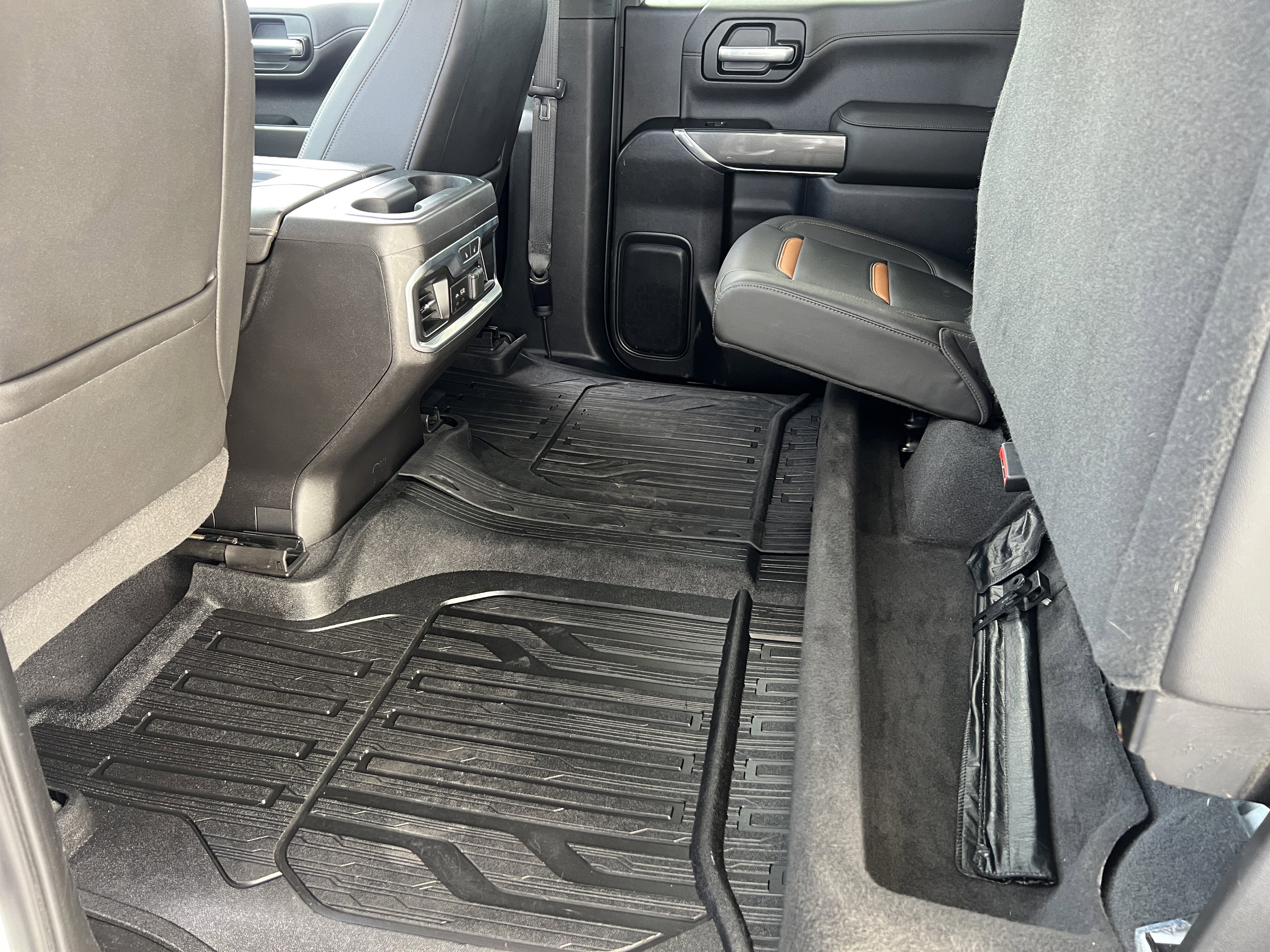 Used 2019 GMC Sierra 1500 AT4 w/ AT4 Premium Package AWD/4WD image 16