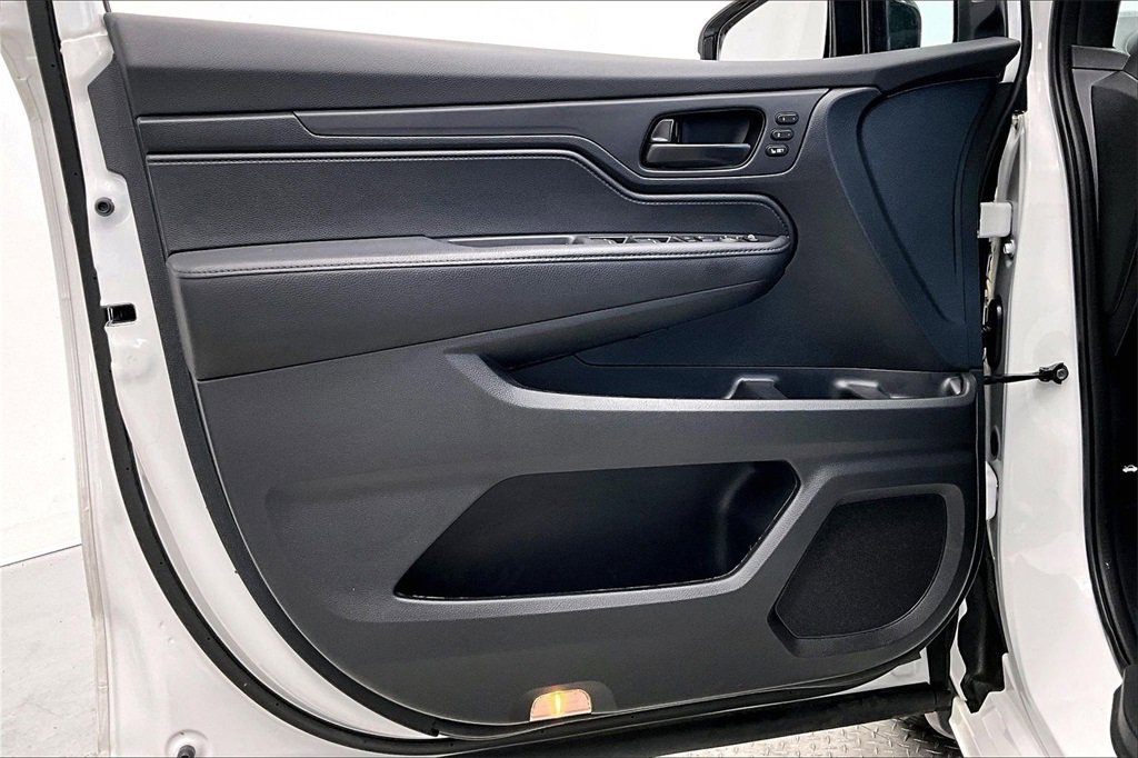 Used 2023 Honda Odyssey Sport image 18