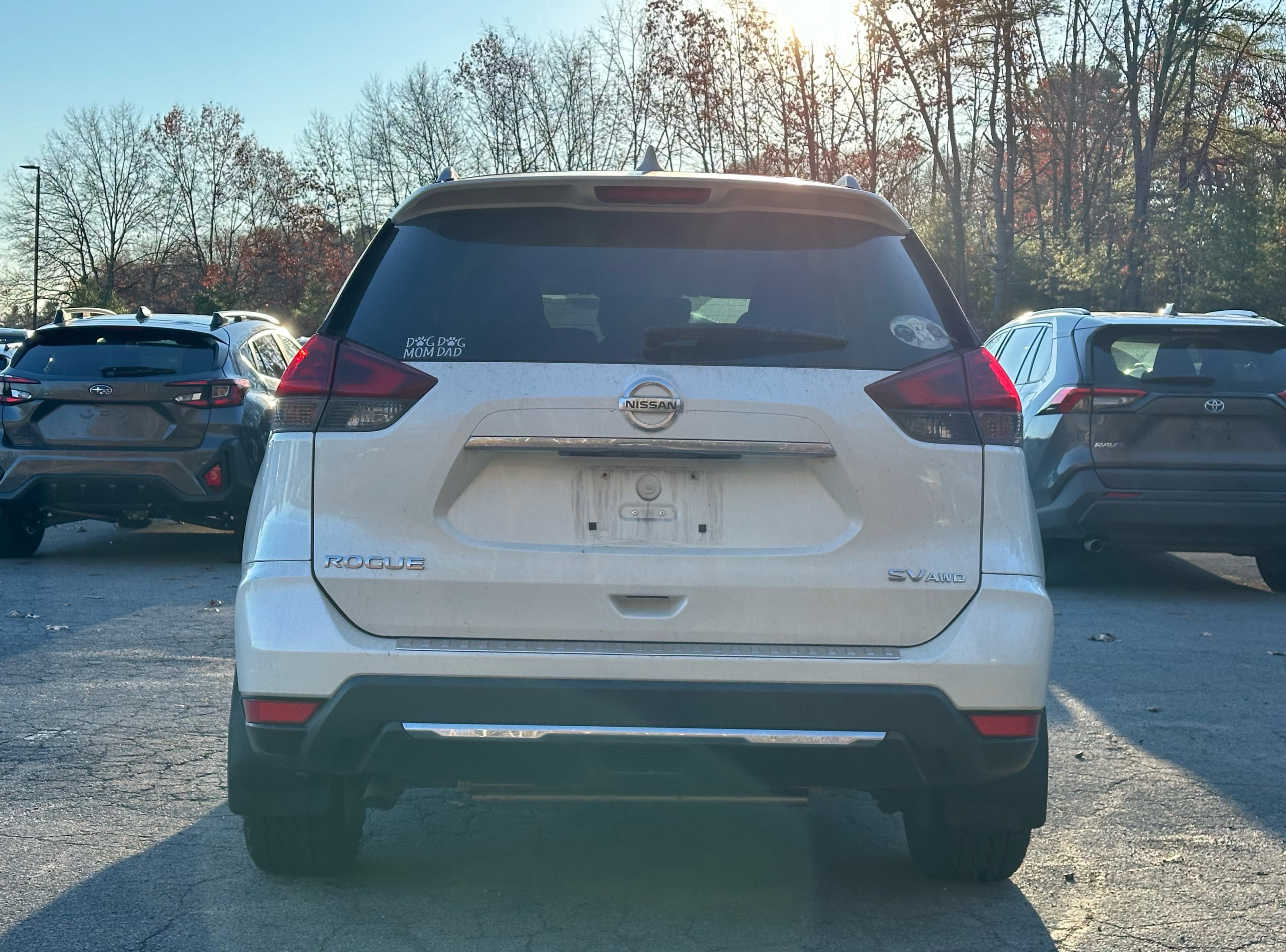 Used 2018 Nissan Rogue SV w/ Premium Package image 7