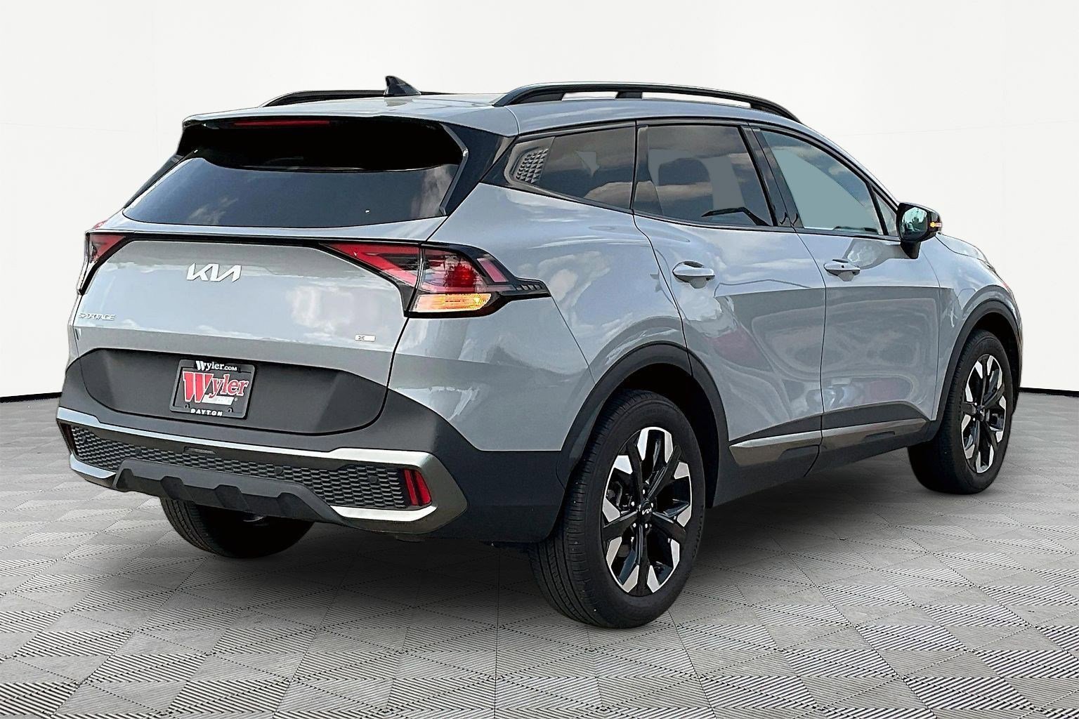 Used 2024 Kia Sportage X-Line w/ X-Line Premium Package image 6