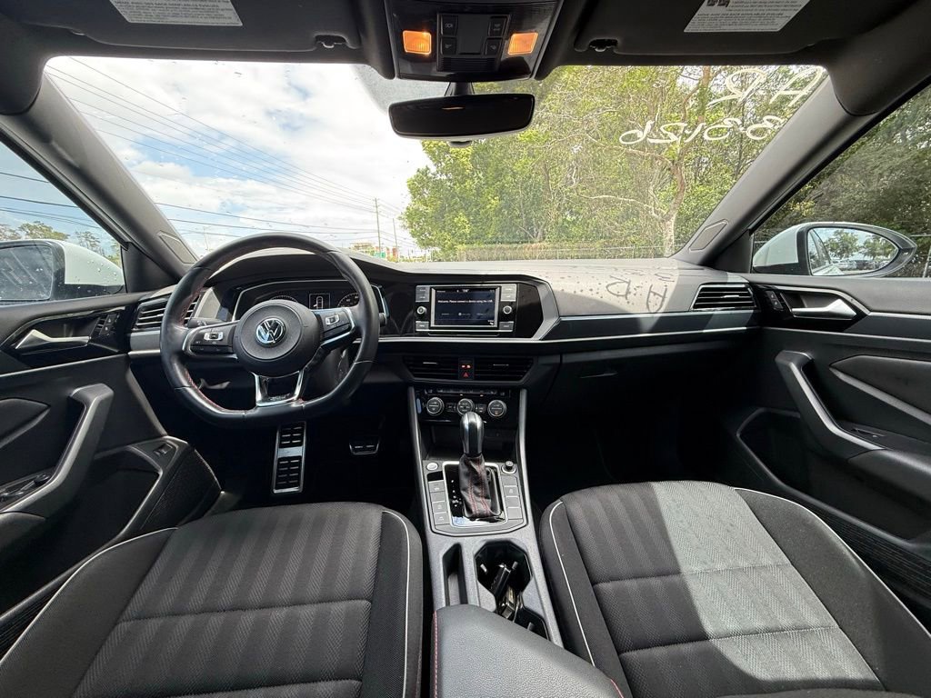 Used 2020 Volkswagen Jetta GLI image 18
