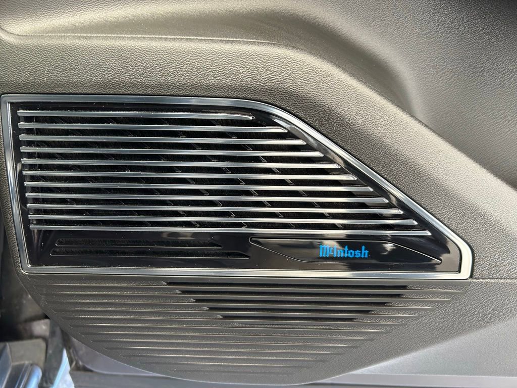 Used 2025 Jeep Wagoneer S Launch Edition image 14