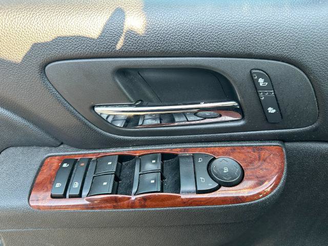 Used 2012 Chevrolet Suburban LT AWD/4WD image 24