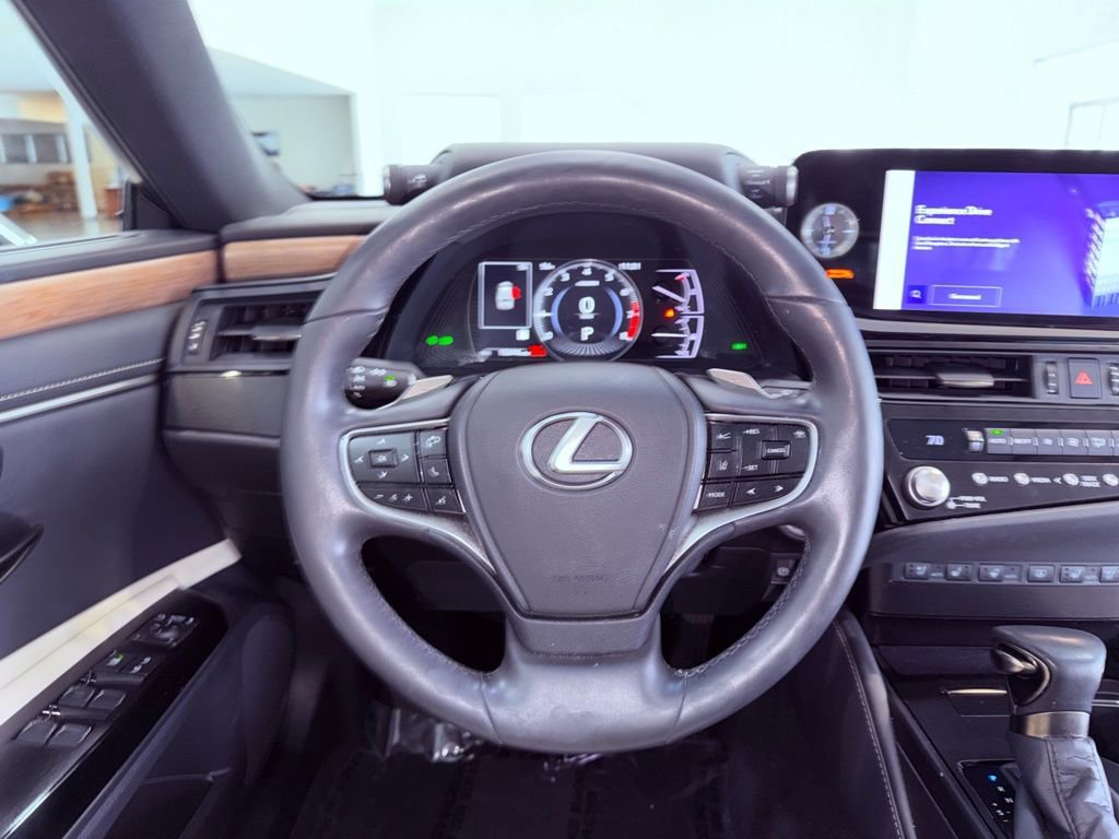 Certified 2024 Lexus ES 350 w/ Premium Package image 17
