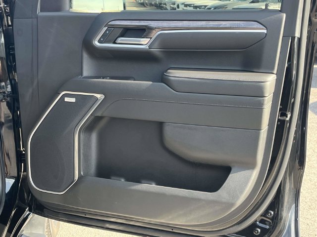 Used 2022 Chevrolet Silverado 1500 LTZ w/ LTZ Premium Package AWD/4WD image 27