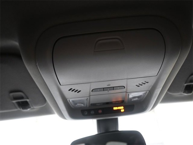 Used 2019 Chevrolet Equinox LT image 12