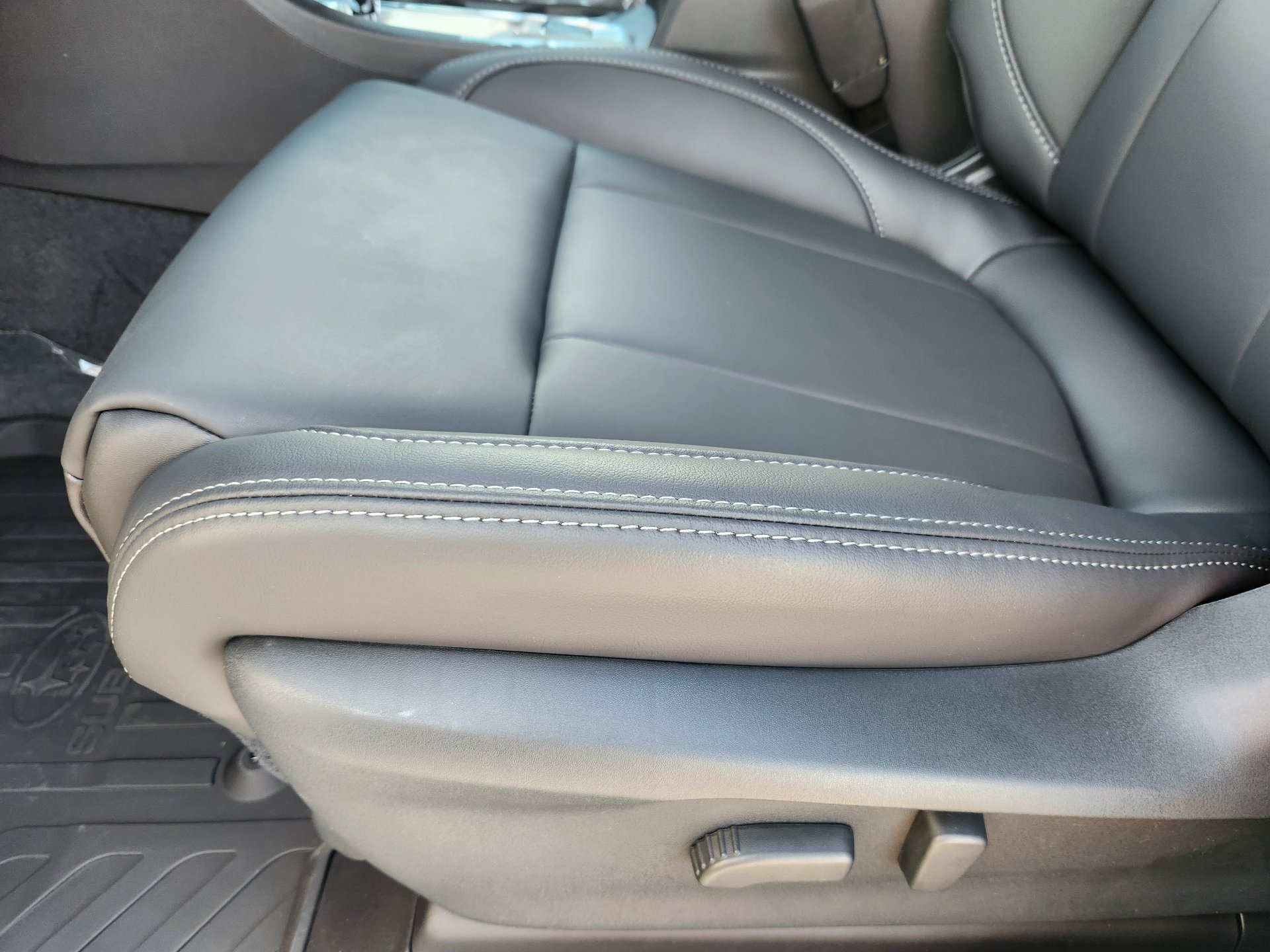 New 2026 Subaru Ascent Premium AWD/4WD image 19