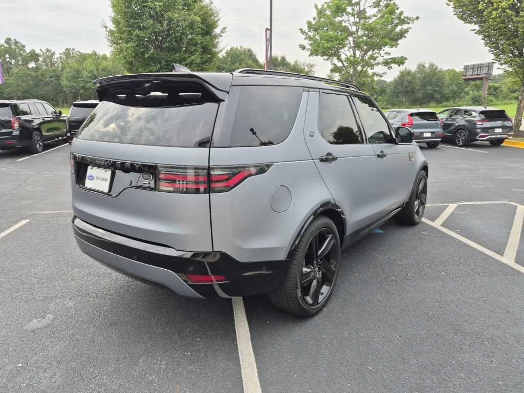 Used 2021 Land Rover Discovery S R-Dynamic AWD/4WD image 7