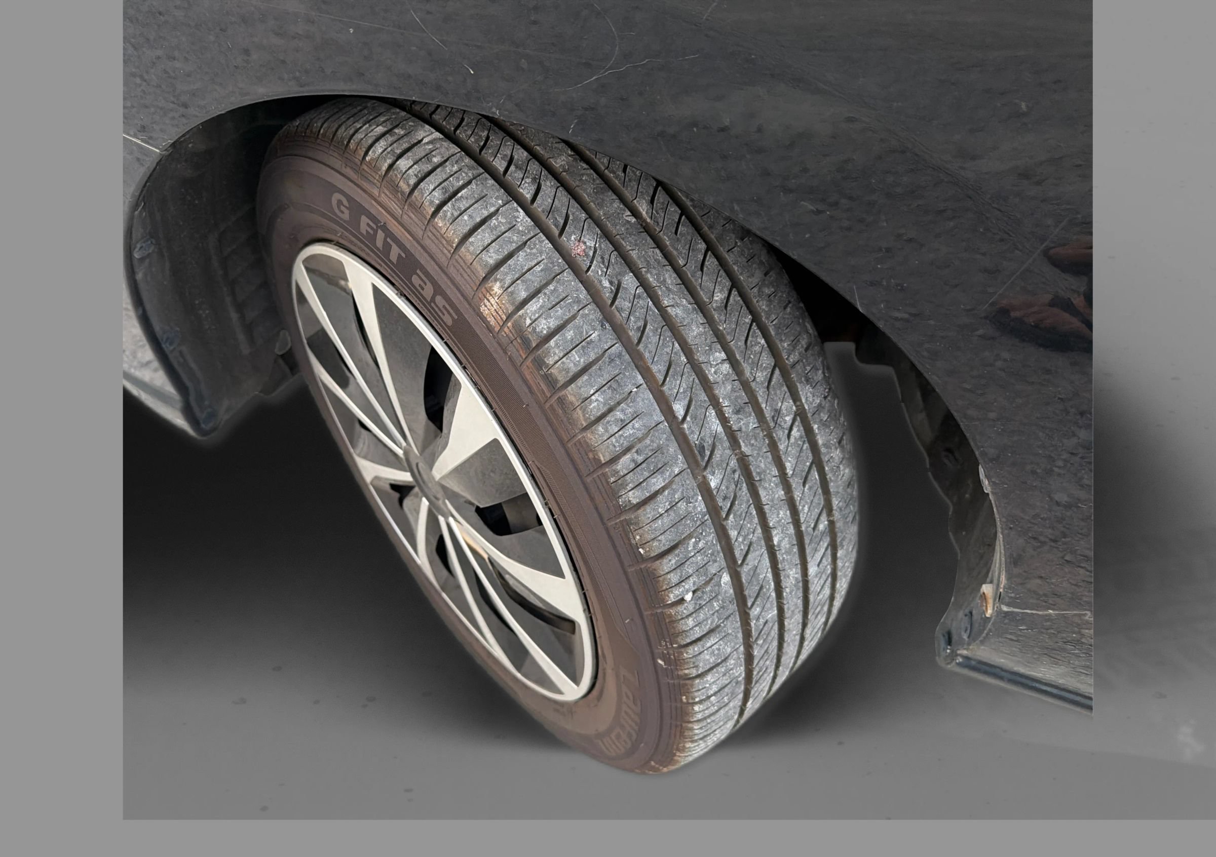 Used 2013 MAZDA MAZDA5 Sport FWD image 24