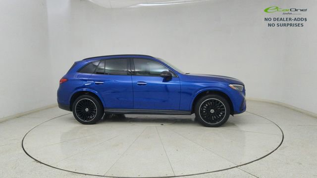 Used 2025 Mercedes-Benz GLC 350e 4MATIC w/ AMG Line image 68