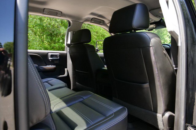 Used 2017 GMC Sierra 2500 Denali w/ Duramax Plus Package image 31