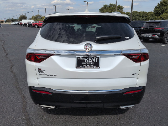 Used 2023 Buick Enclave Essence w/ Sport Touring Edition FWD image 6