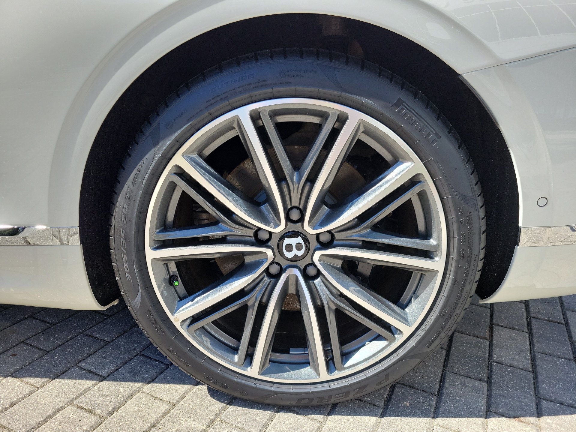 New 2026 Bentley Continental GT AWD/4WD image 8
