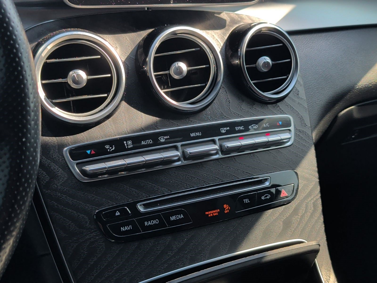 Used 2018 Mercedes-Benz GLC 300 4MATIC Coupe image 19