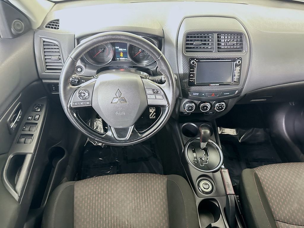 Used 2017 Mitsubishi Outlander Sport ES AWD/4WD image 3