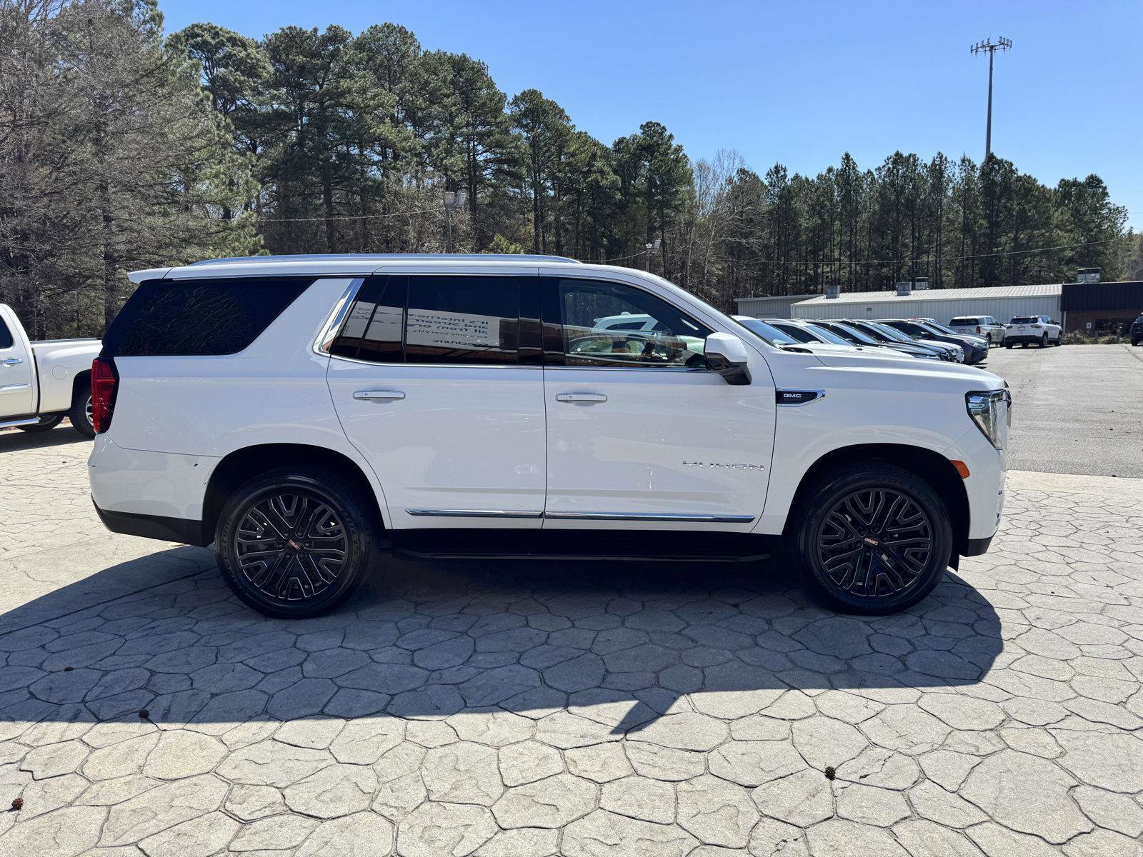 Used 2021 GMC Yukon SLT w/ SLT Luxury Plus Package image 20