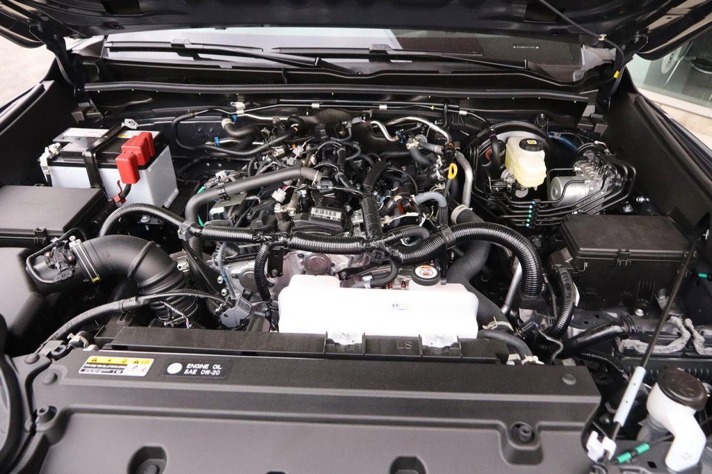 New 2026 Toyota 4Runner SR5 AWD/4WD image 29
