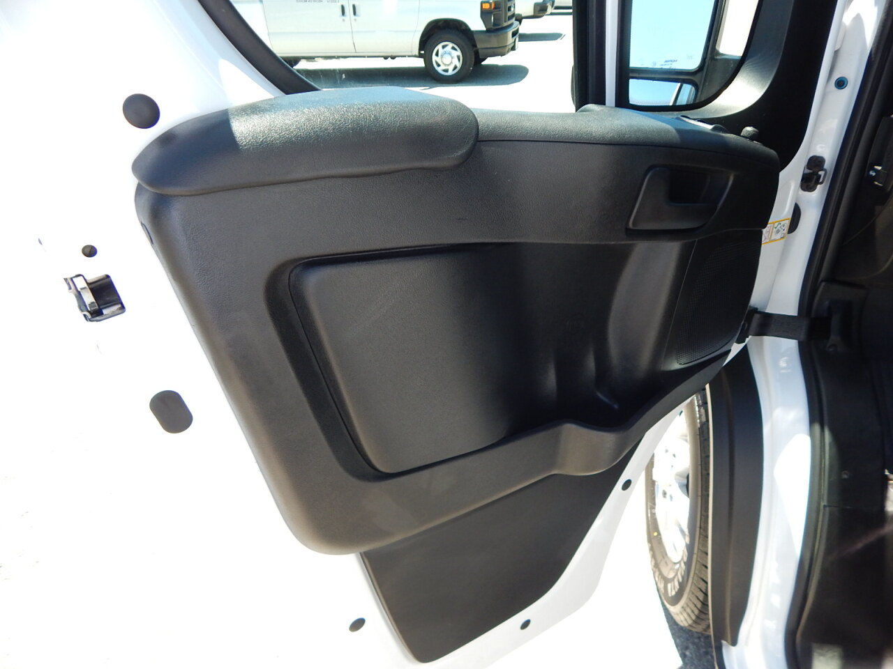 Used 2025 RAM ProMaster 1500 w/ Quick Order Package 22G SLT FWD image 19