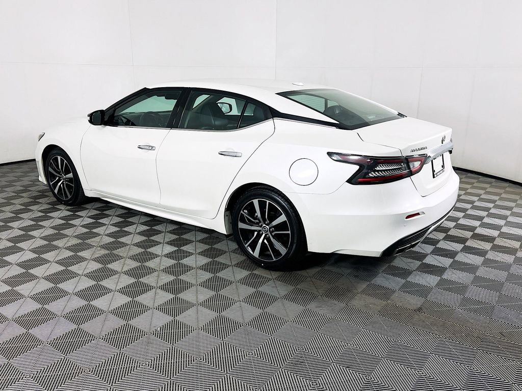 Used 2023 Nissan Maxima SV w/ Floor Mat Group FWD image 5