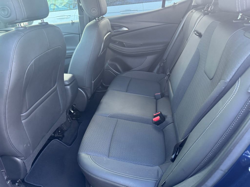Certified 2023 Buick Encore GX Select FWD image 32