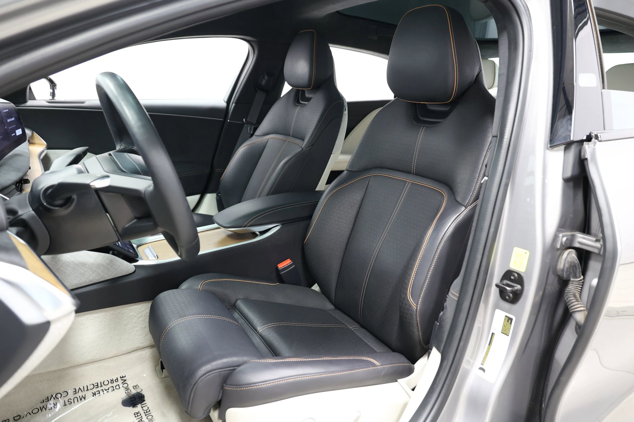 Used 2023 Lucid Air Grand Touring image 14