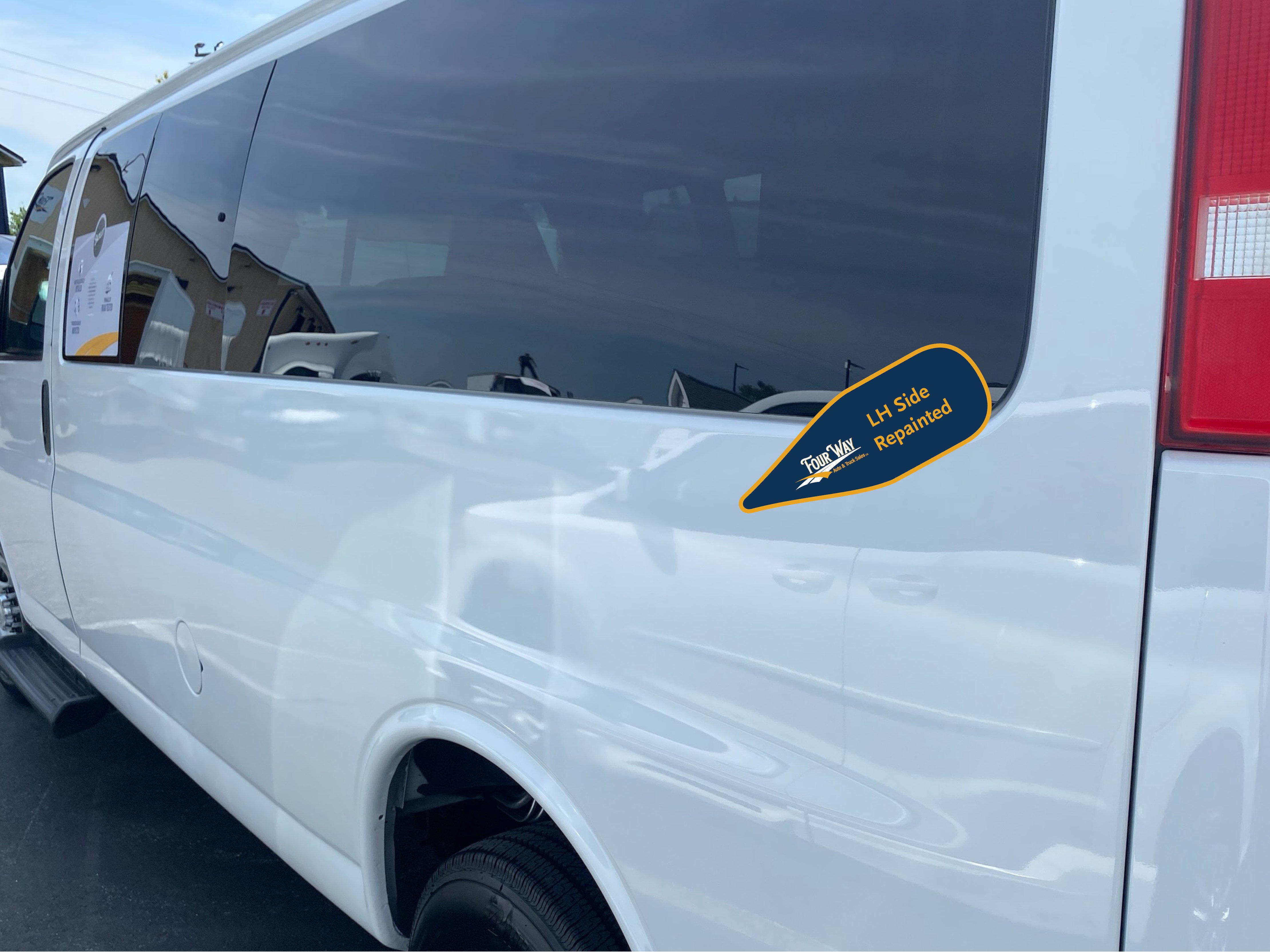 Used 2019 Chevrolet Express 3500 LT w/ LT Preferred Equipment Group RWD image 37