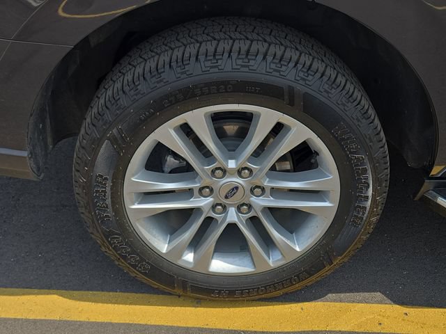 Certified 2023 Ford Expedition XLT AWD/4WD image 5