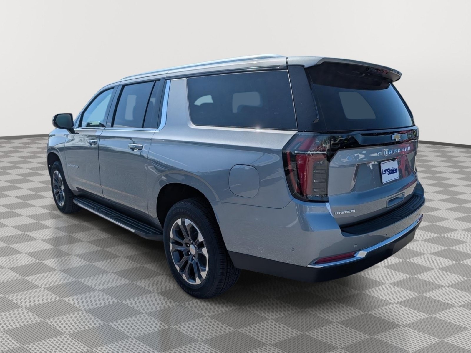 New 2026 Chevrolet Suburban LS w/ Max Trailering Package AWD/4WD image 2