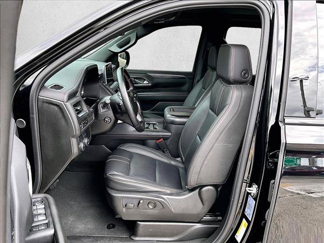 Used 2024 Chevrolet Suburban RST w/ Luxury Package RWD image 27