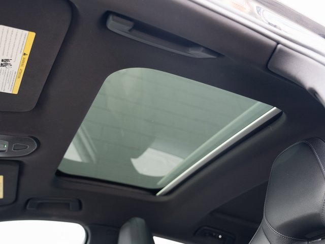 Certified 2025 Porsche Panamera 4 image 28