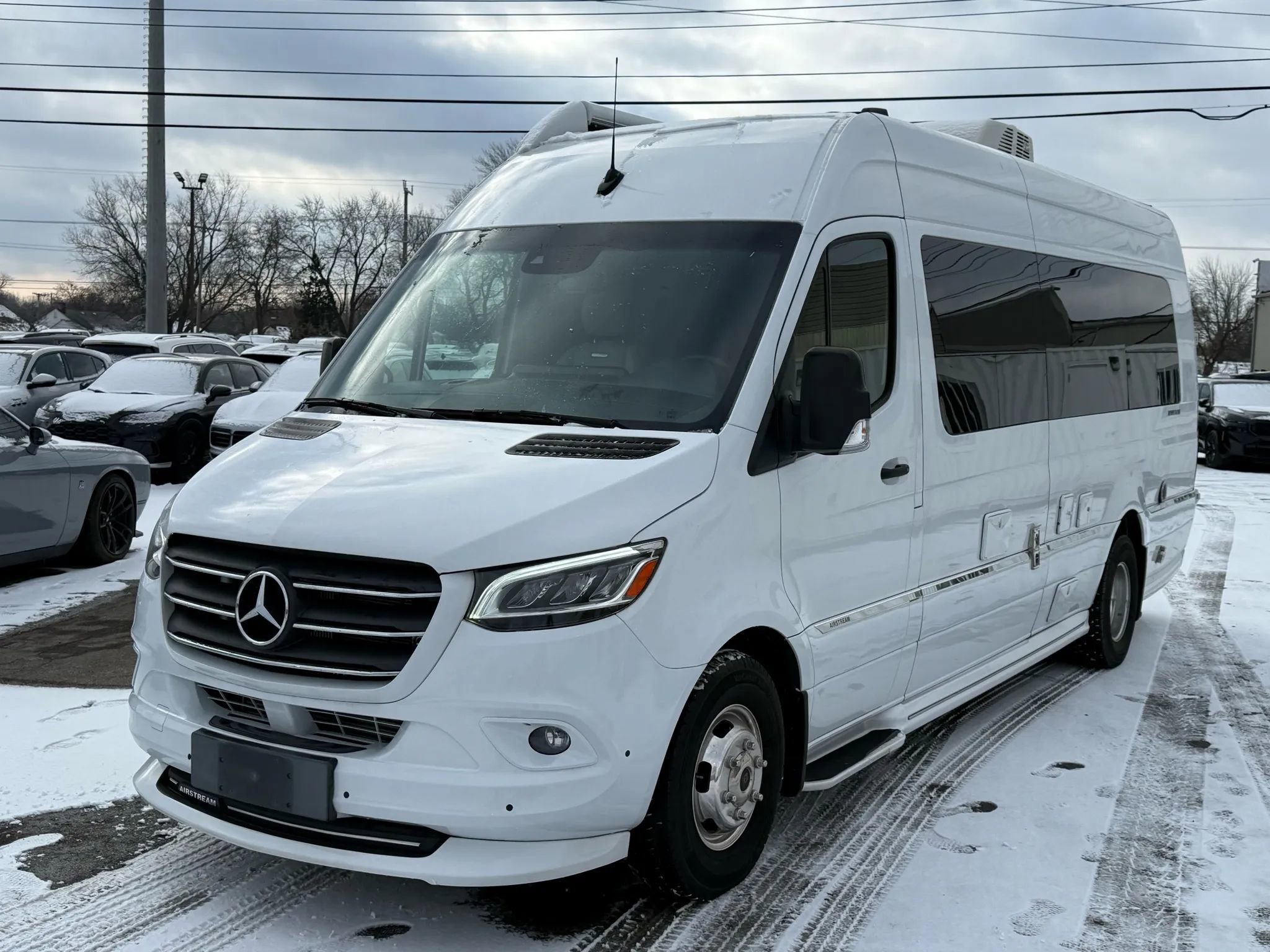 Used 2022 Mercedes-Benz Sprinter 3500 w/ Parking Package image 3