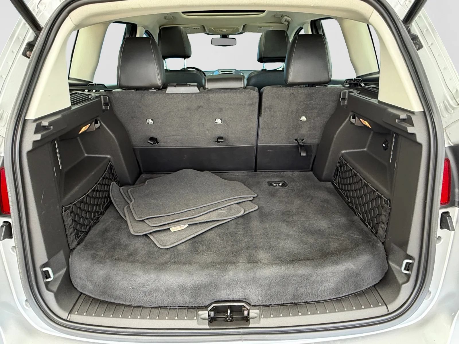 Used 2013 Ford C-MAX SEL FWD image 18