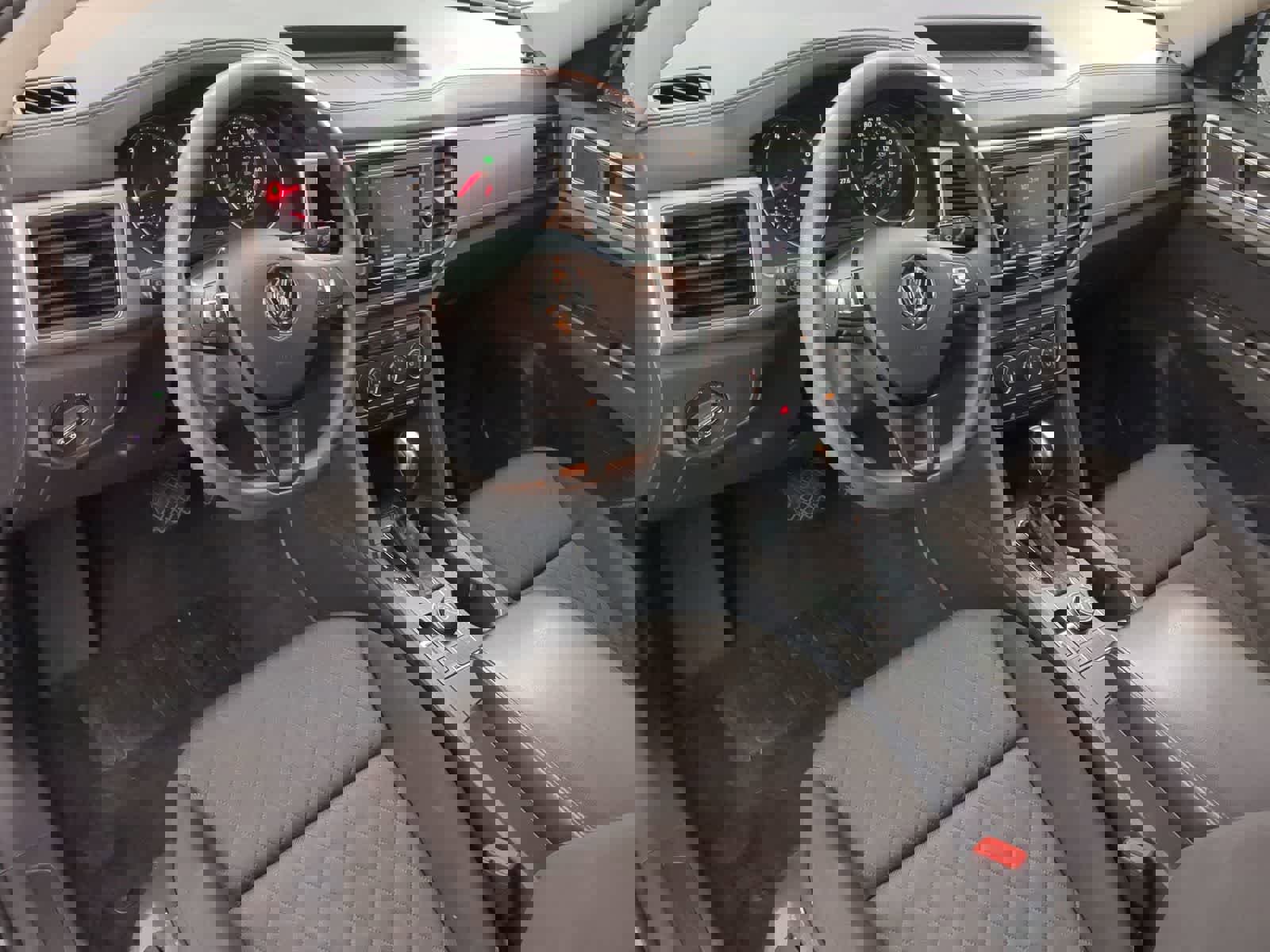 Used 2018 Volkswagen Atlas S image 2